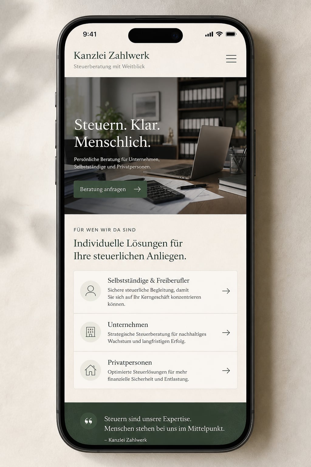 Steuerberater: Mobile Ansicht derselben Unternehmenswebsite
